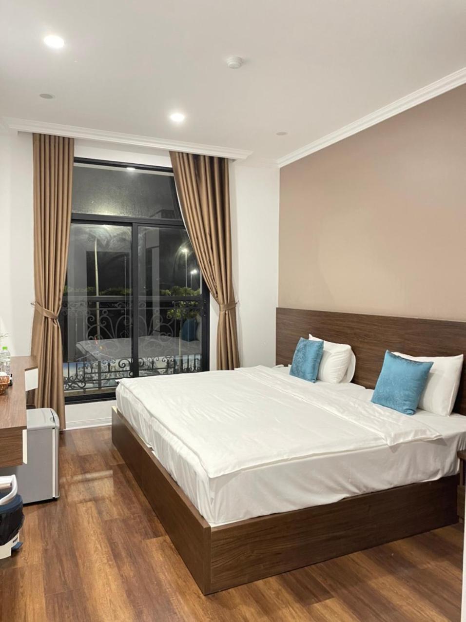 Minh Phong Hotel Ха Лонг Стая снимка